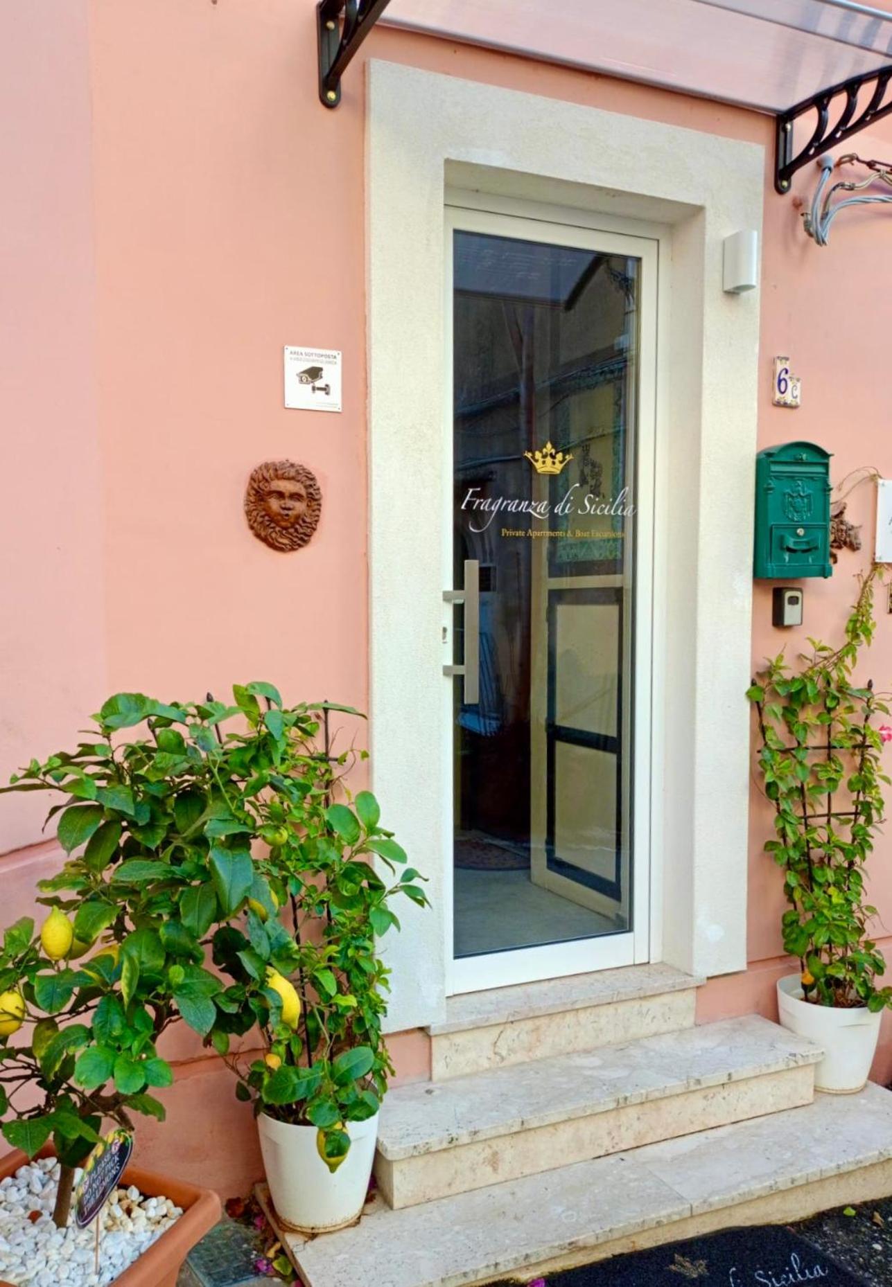 Taormina Center Private Apartments By Fragranza Di Sicilia Exteriér fotografie